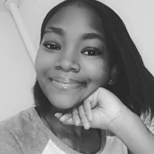 Meet your Posher, Kendra